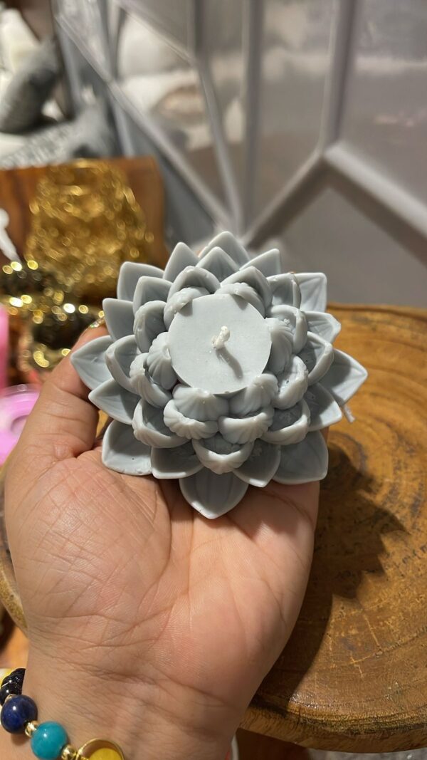 Grey Lotus Candle